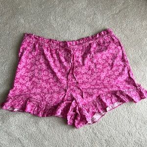 Candace Cameron Bure shorts